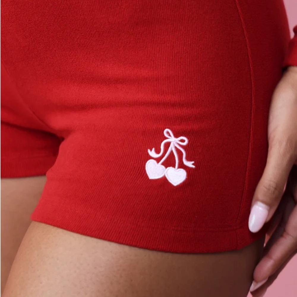 ❤️ Voight Red Cherry & hearts Long-Sleeve Pajama Onesie Romper ❤️ - Picture 6 of 6